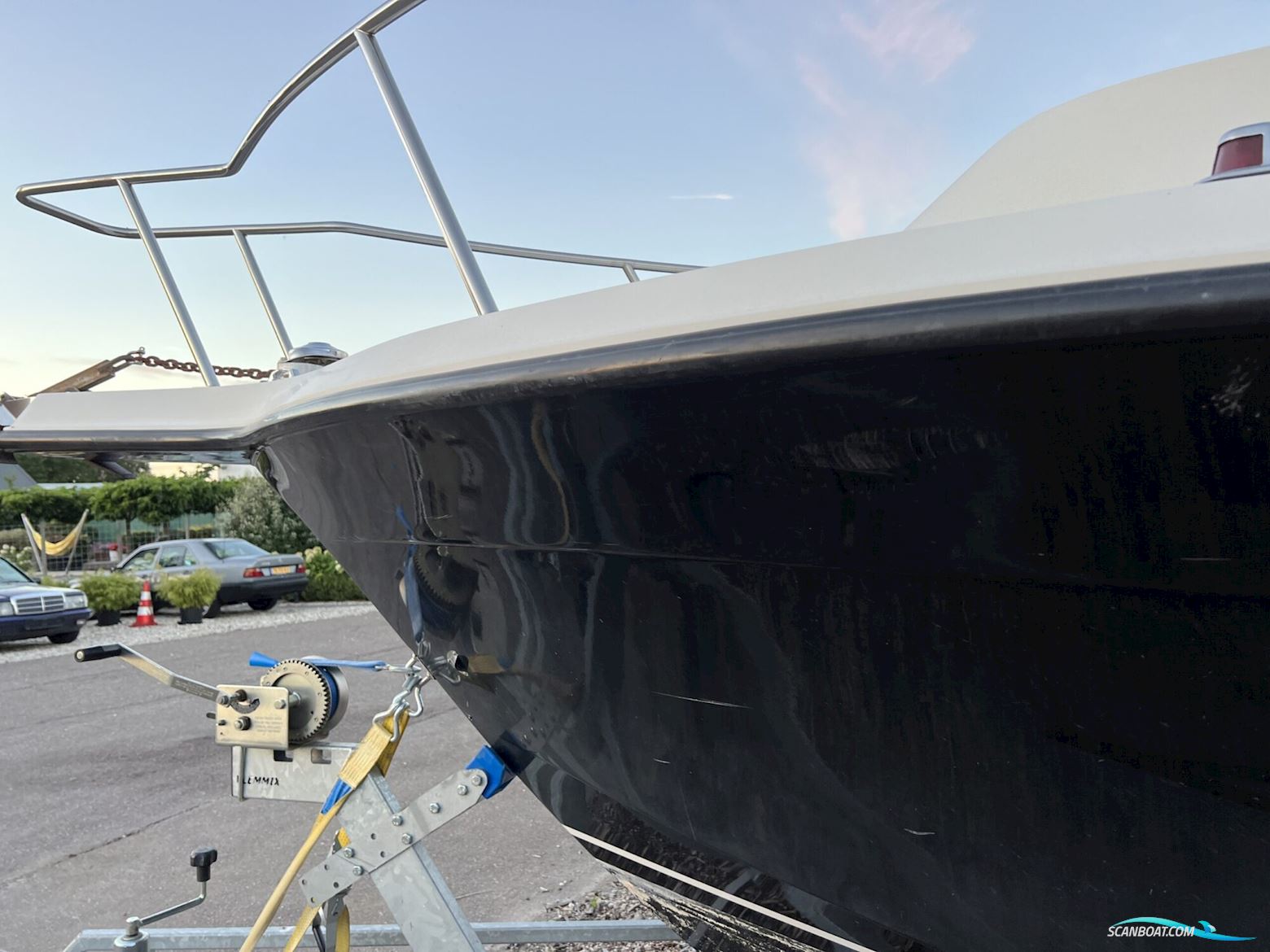 Celebrity 2500 Fish Hawk