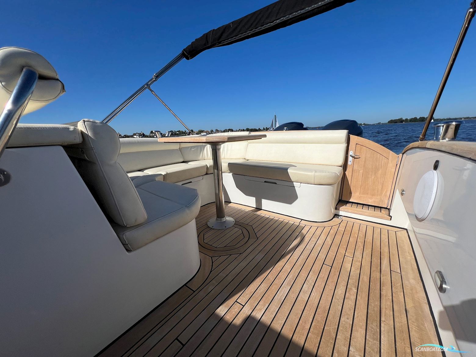 Center Console Blackfish Crossover 900