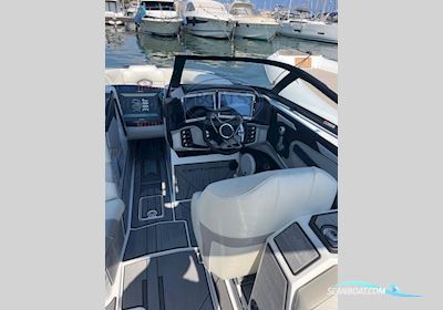Centurion RI 265 Motorboat 2022, with Pcm 6.2 engine, France