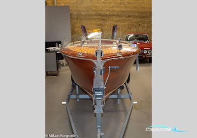 Century Seamaid Motorboat 1948, with Gray Marine engine, Sweden