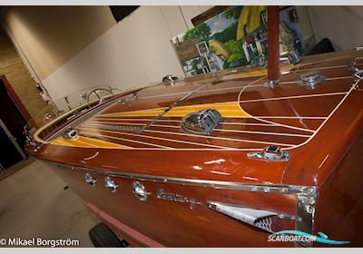 Century Seamaid Motorboat 1948, with Gray Marine engine, Sweden