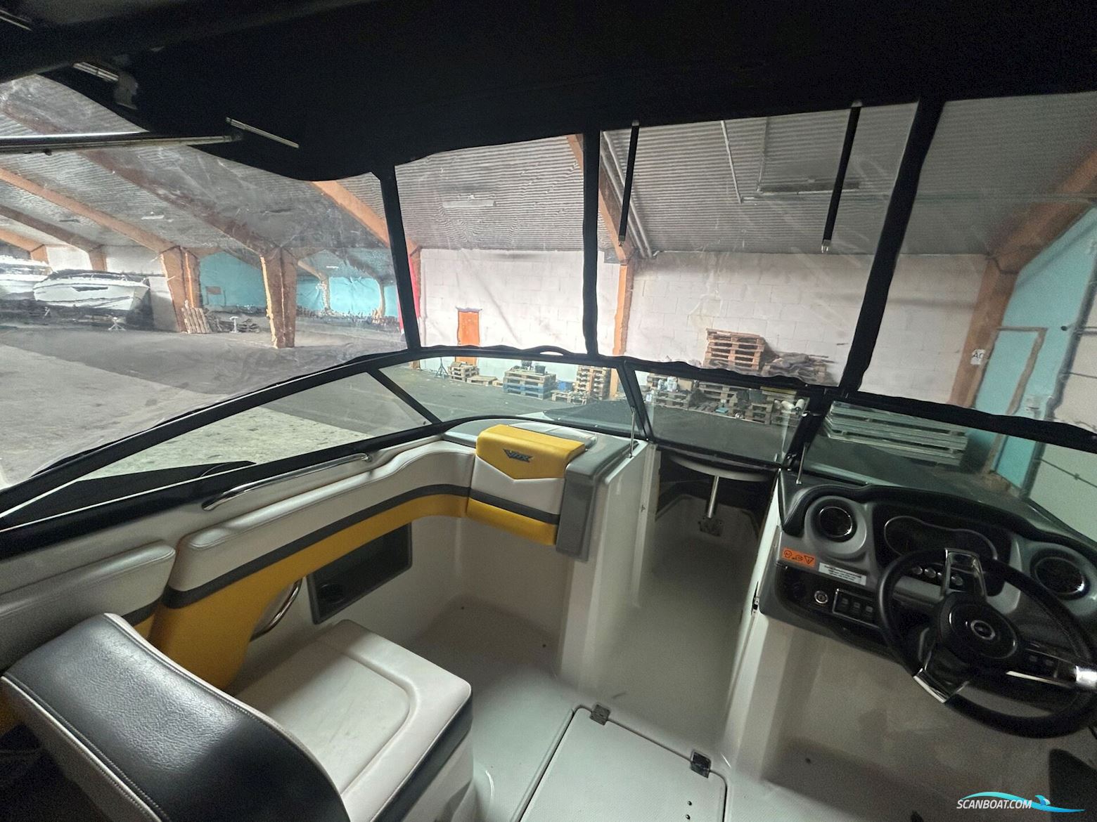 Chaparral 203 Vortex (VRX)