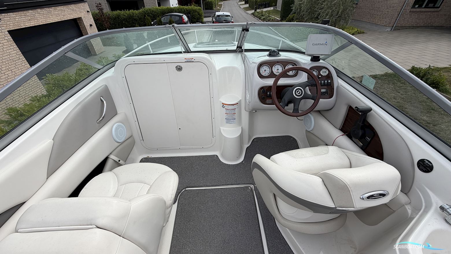Chaparral 215 SSI