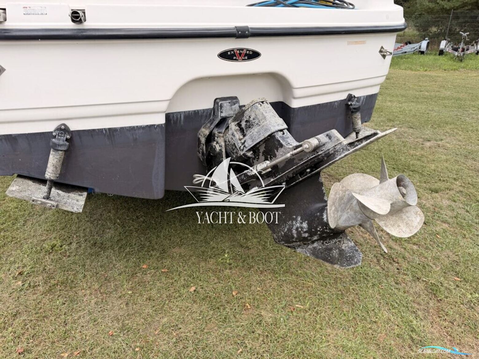 Chaparral 240 Signatur