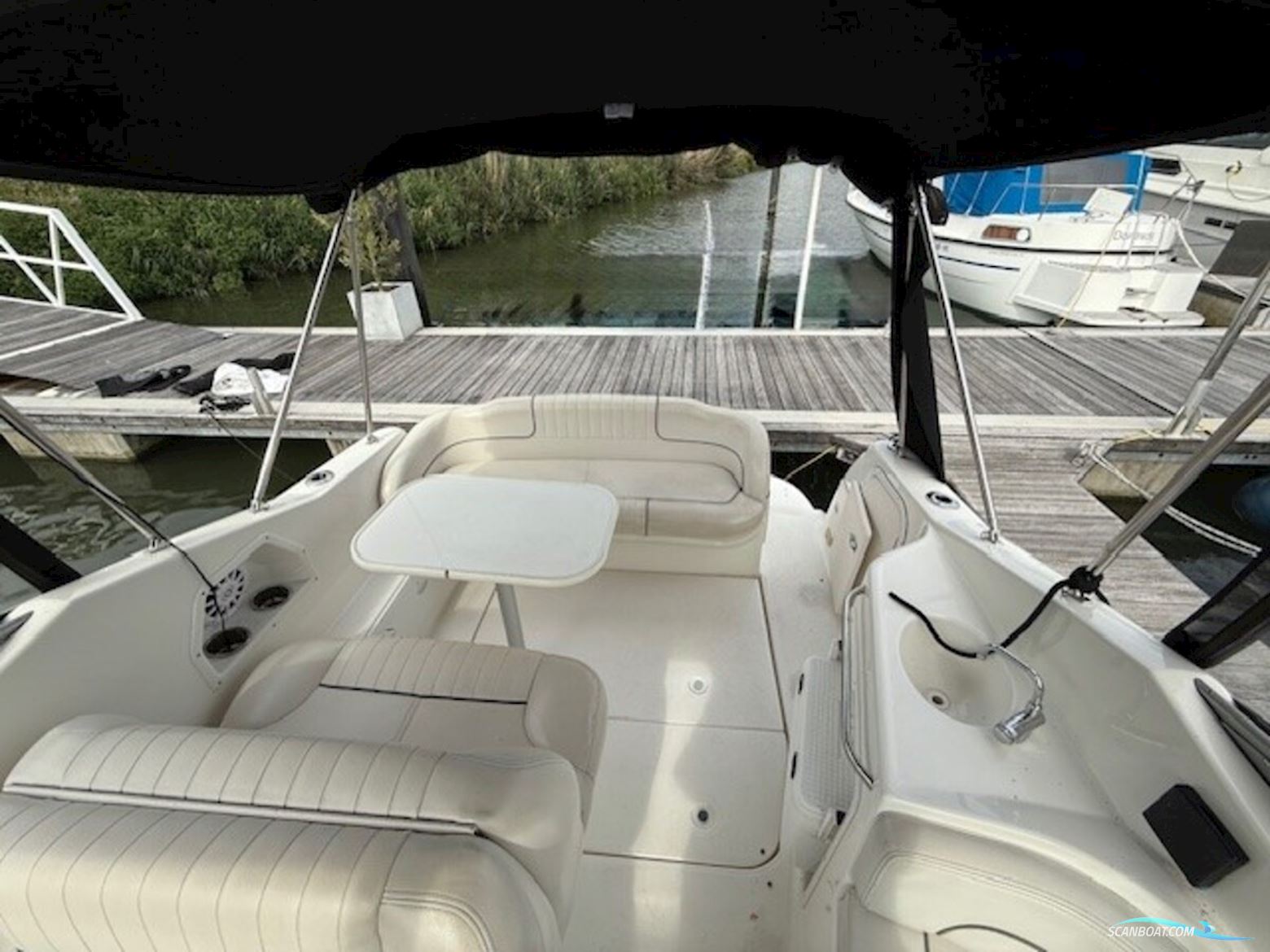 Chaparral 240 Signature