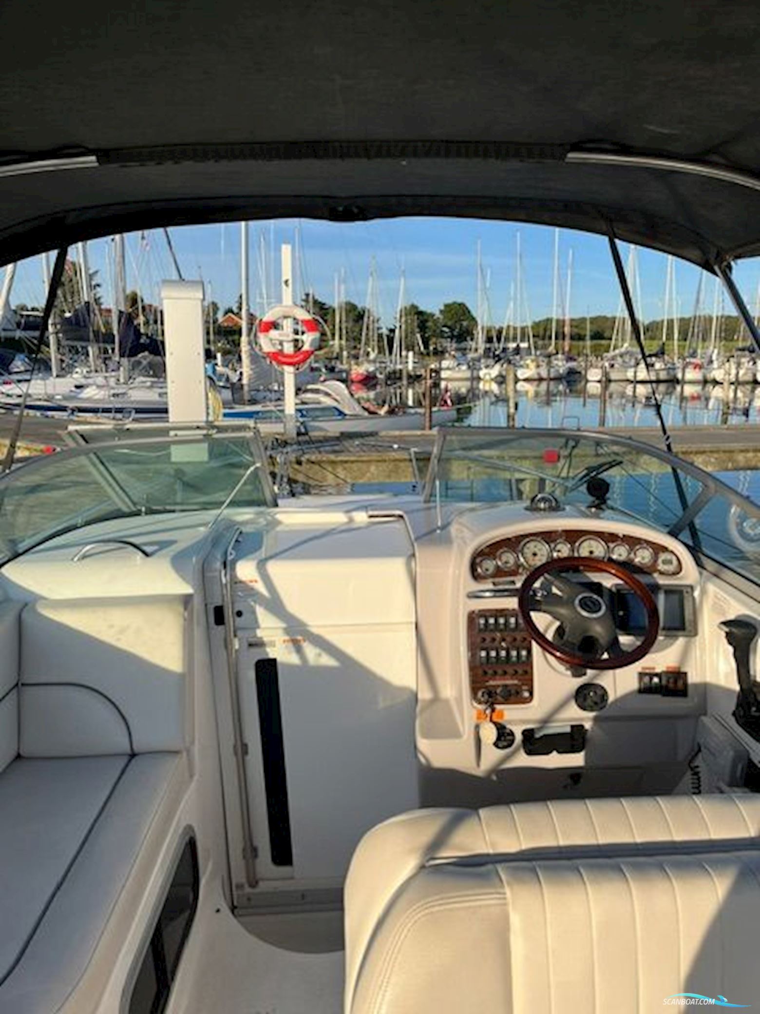 Chaparral 240 Signature