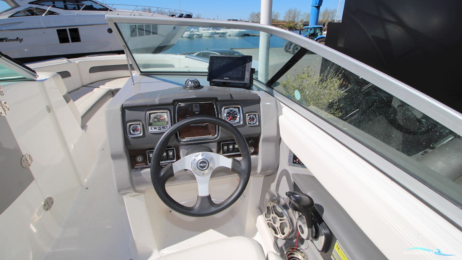 Chaparral 246 SSI Bowrider 