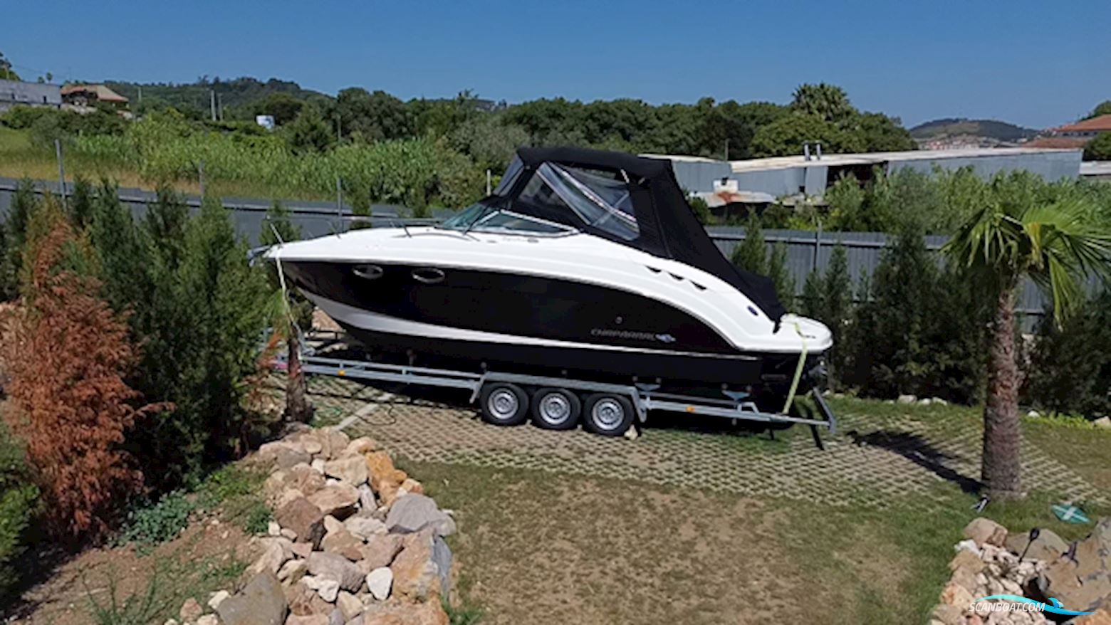 Chaparral 250 Signature