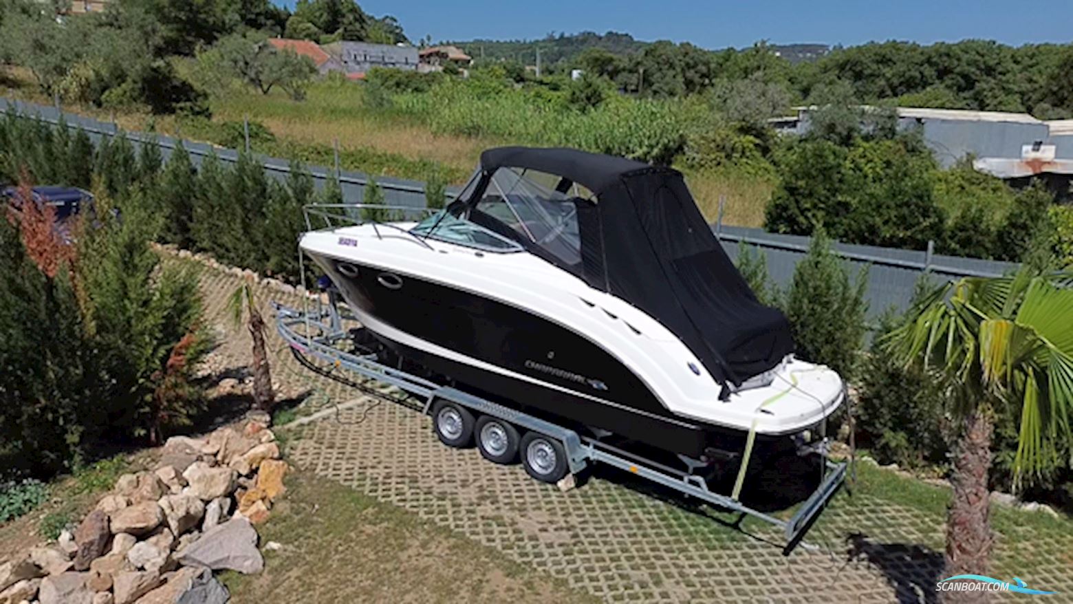 Chaparral 250 Signature
