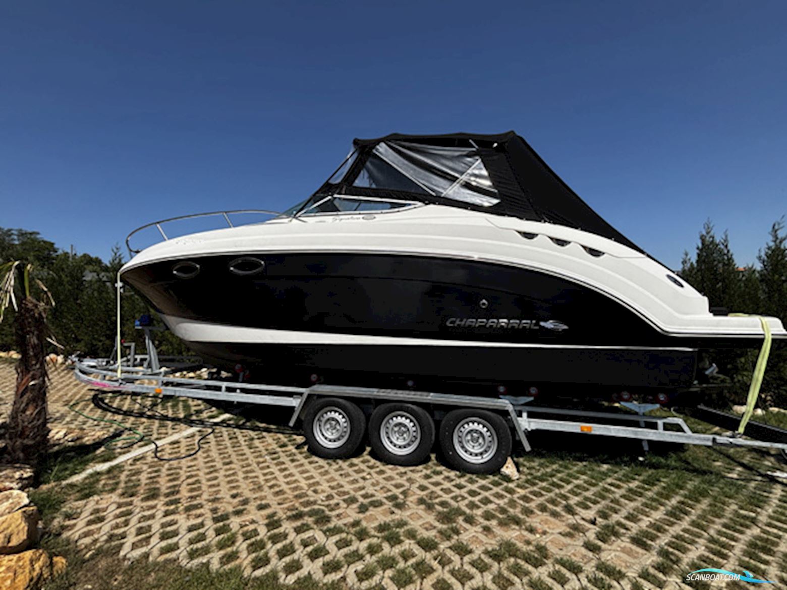 Chaparral 250 Signature