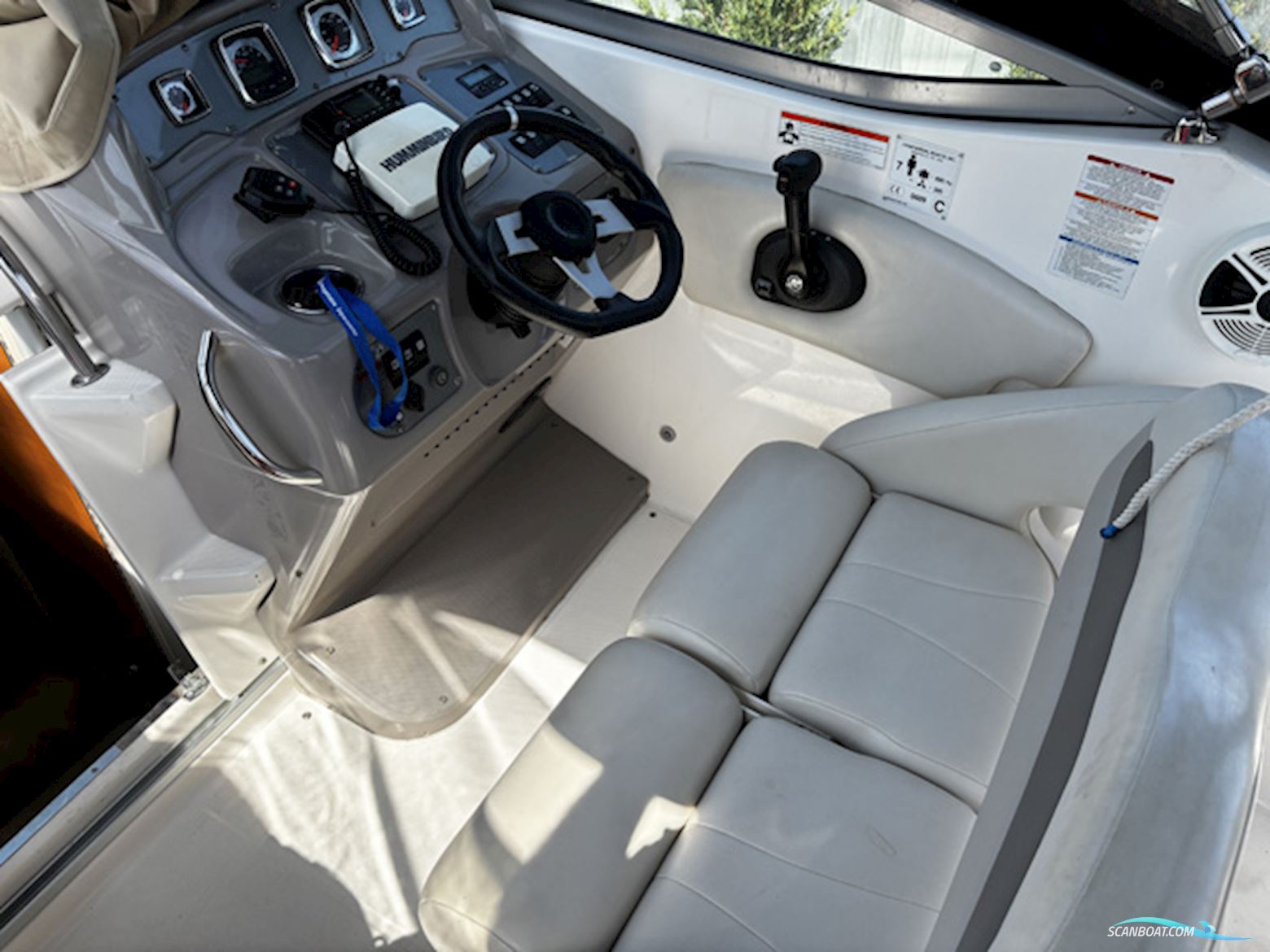 Chaparral 250 Signature