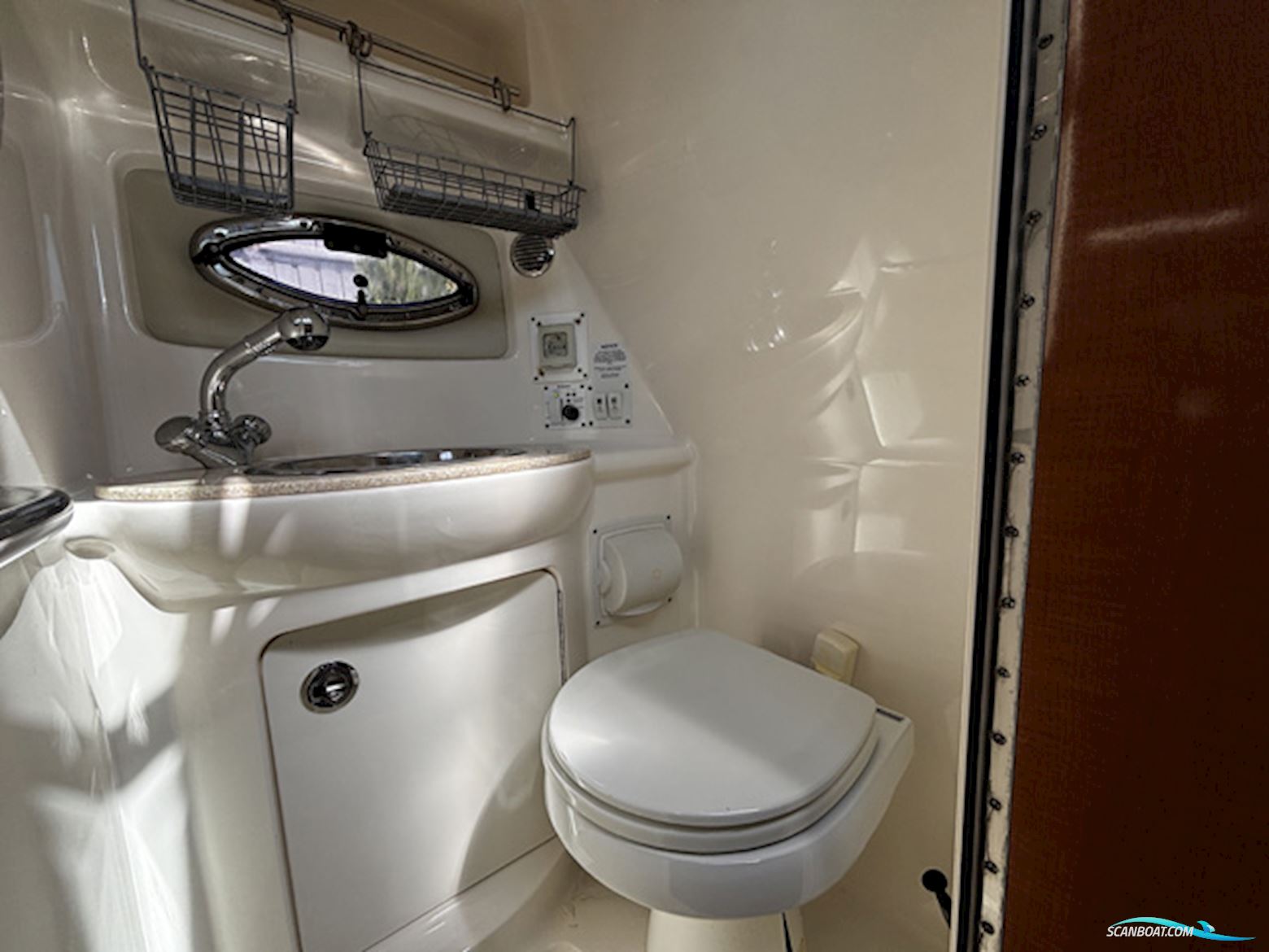 Chaparral 250 Signature