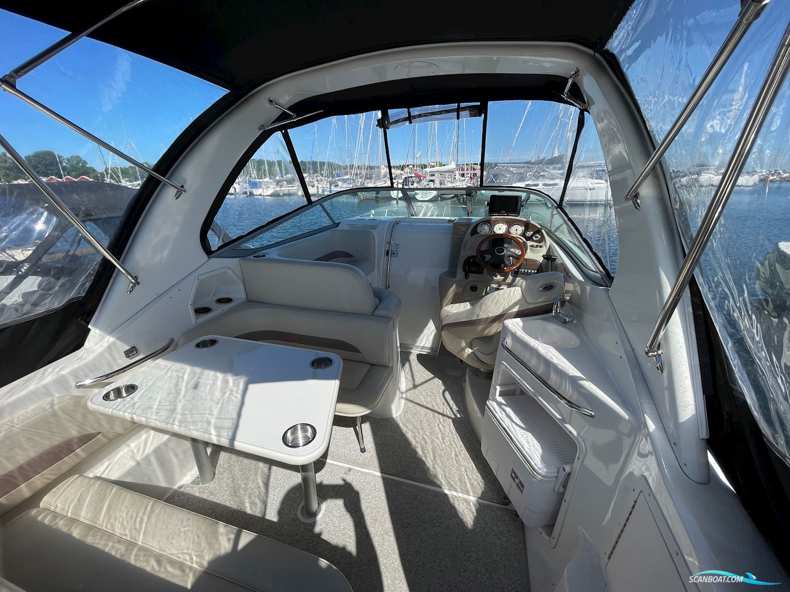 Chaparral 260 Signature