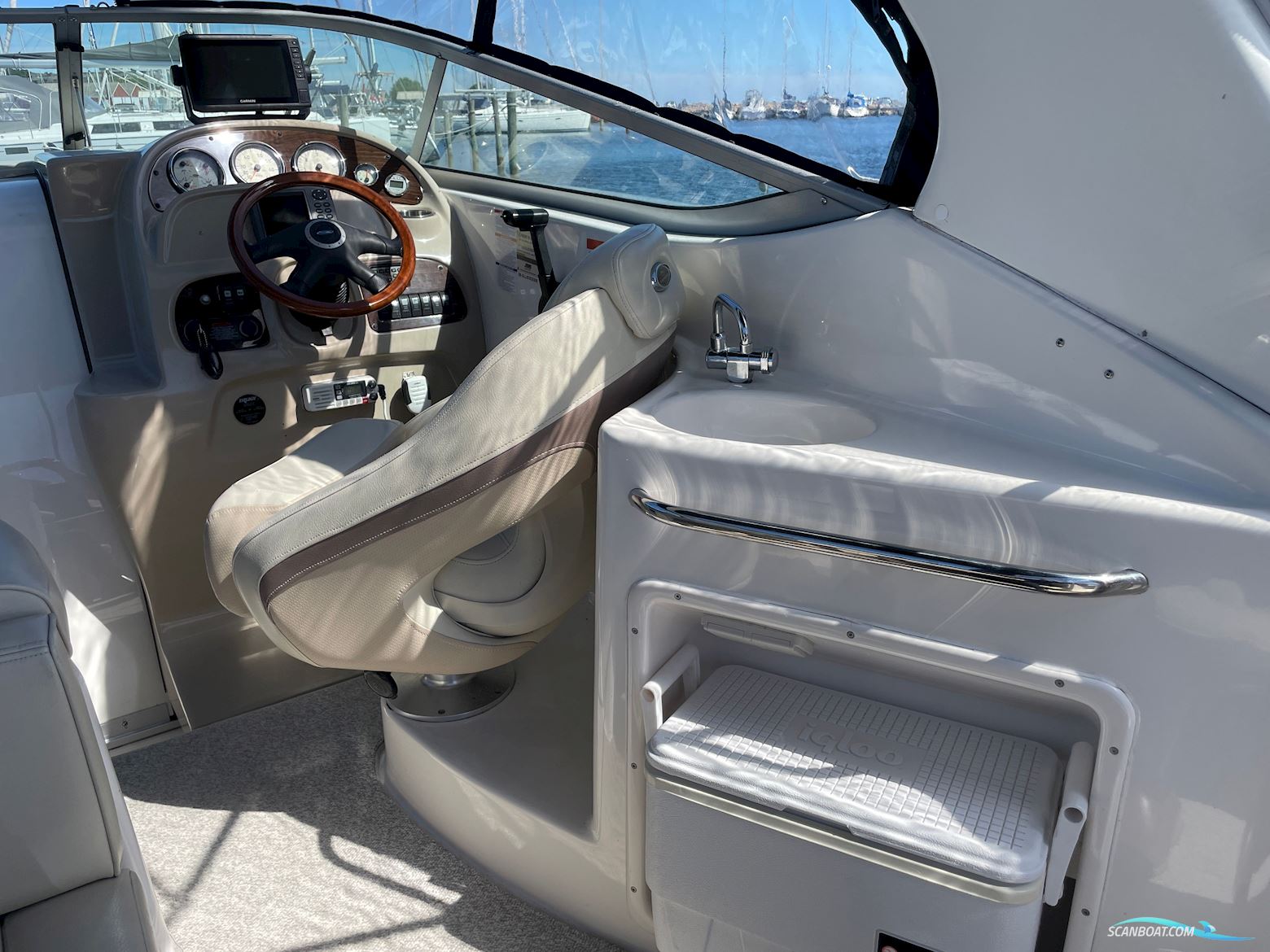 Chaparral 260 Signature