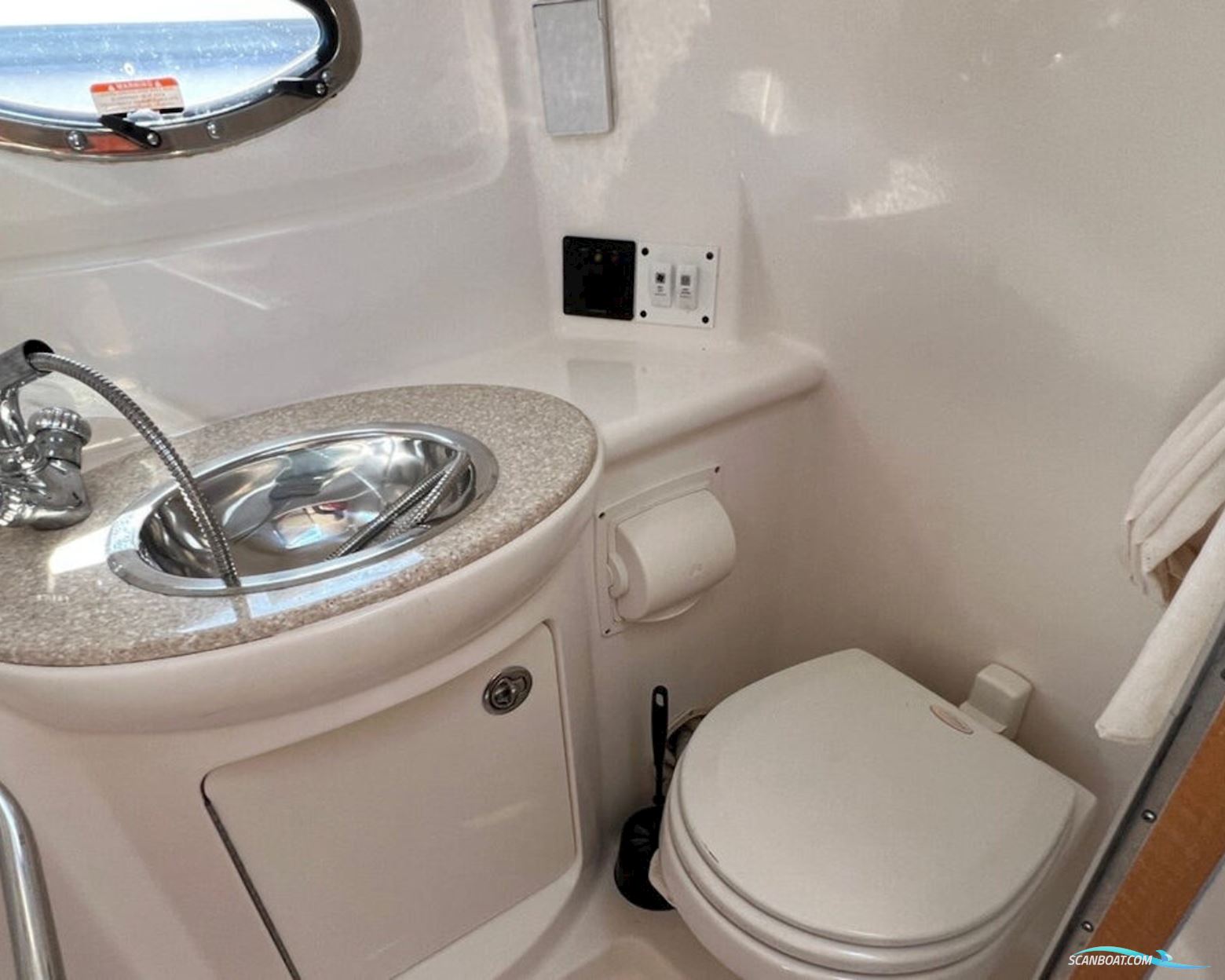 Chaparral 276 Signature