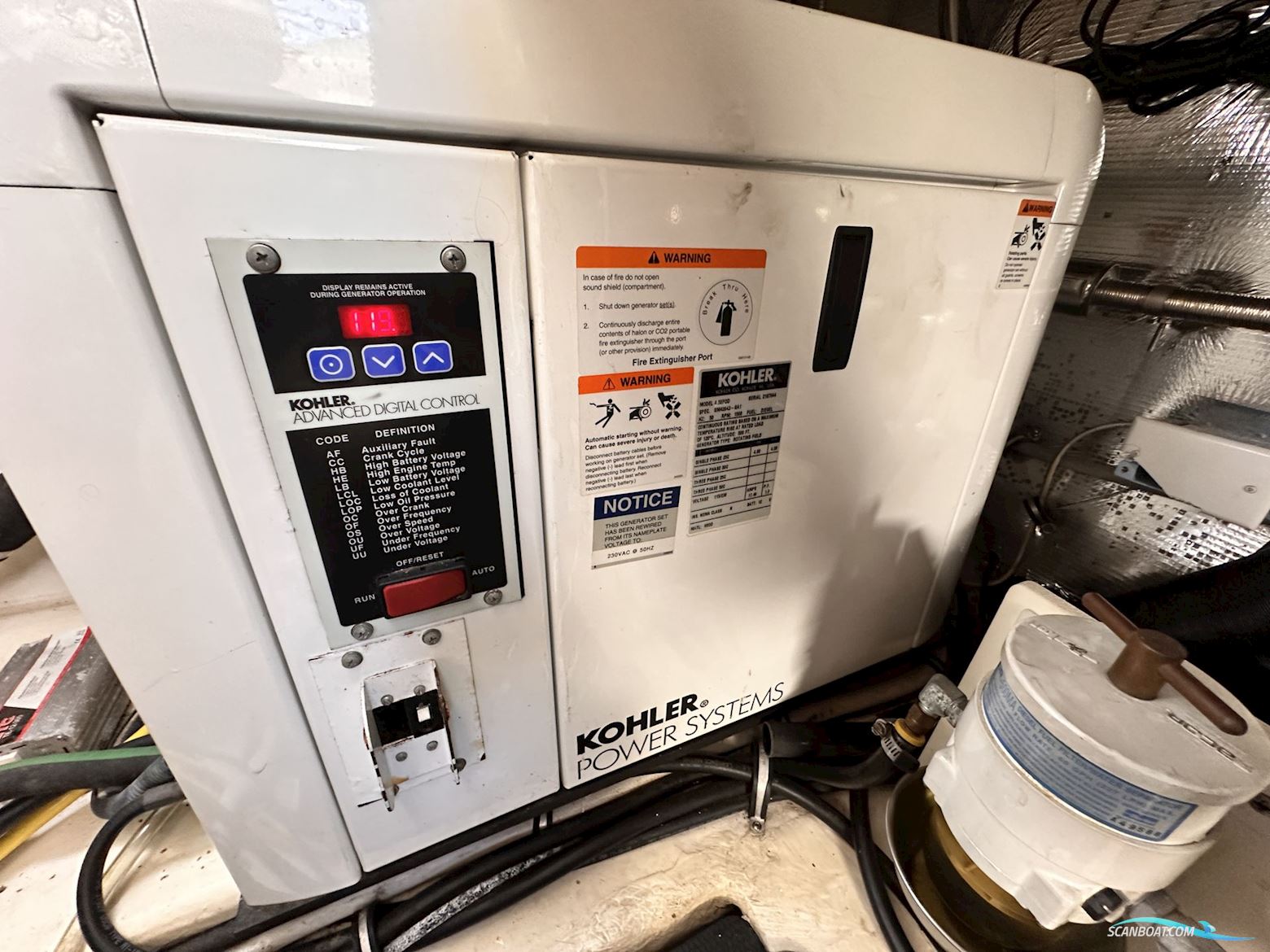 Chaparral 330 Signature