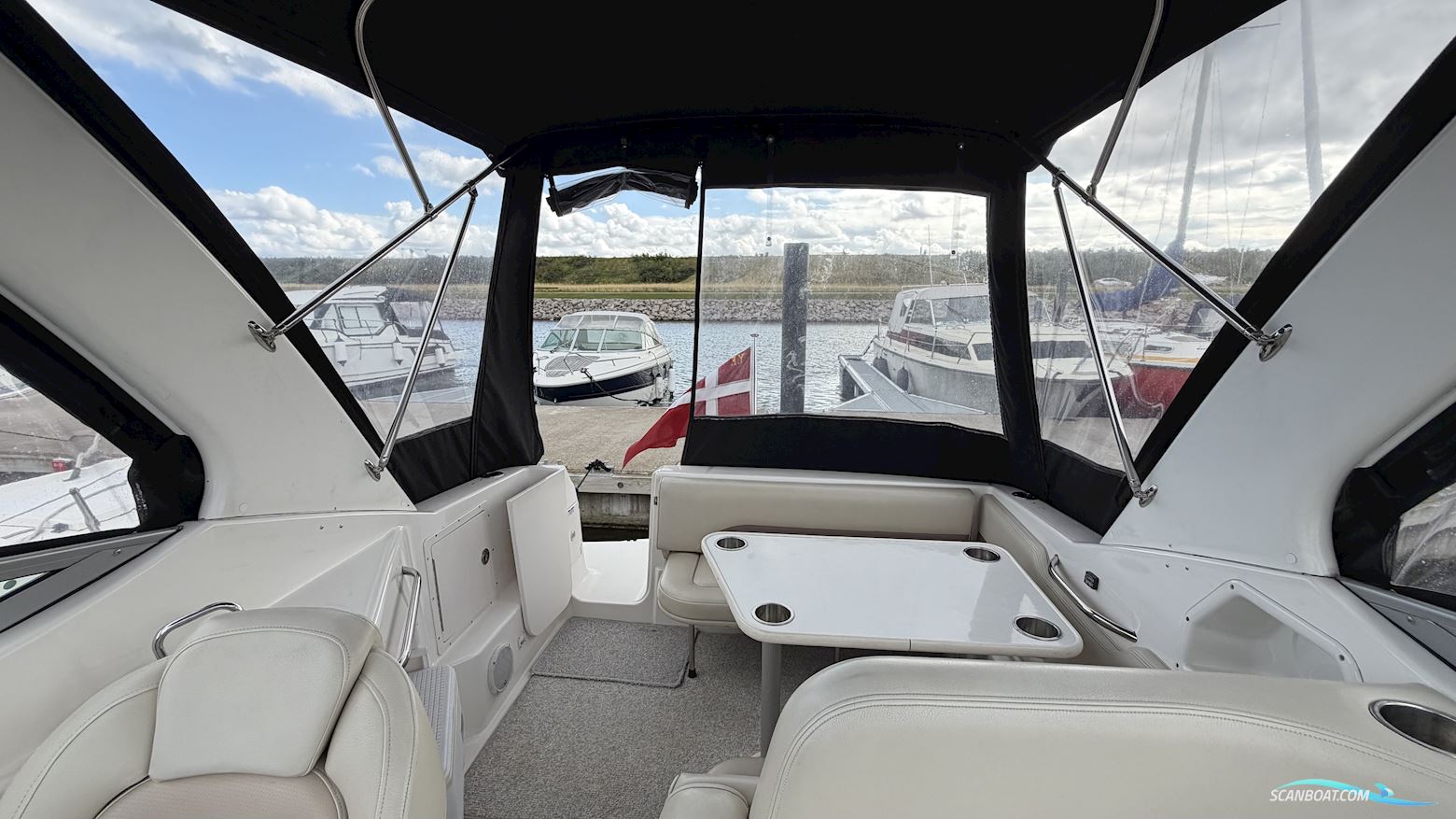 Chaparral Signature 260