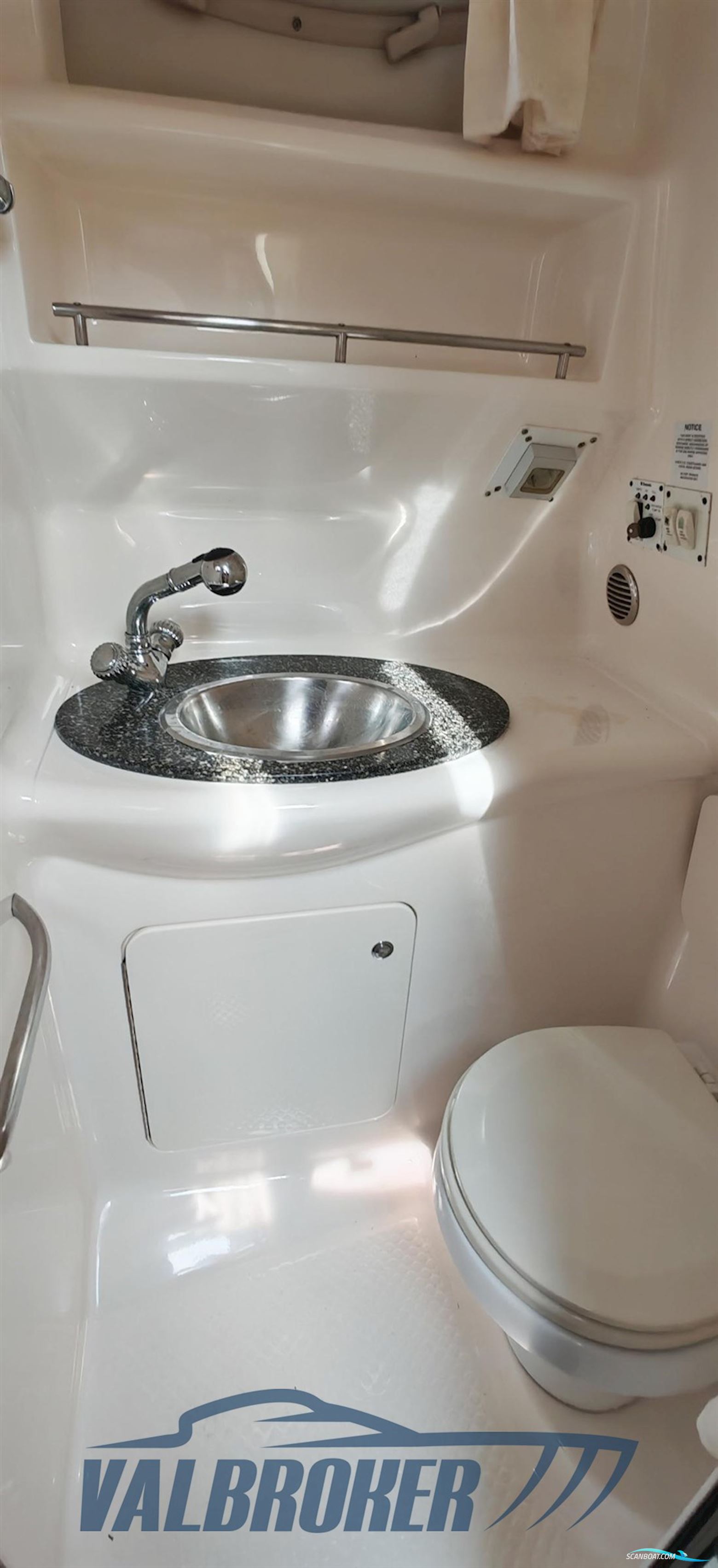 Chaparral Signature 280