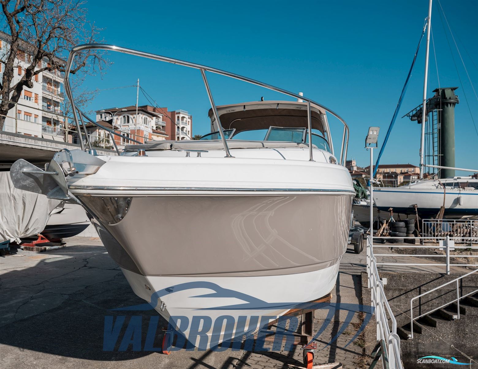 Chaparral Signature 280