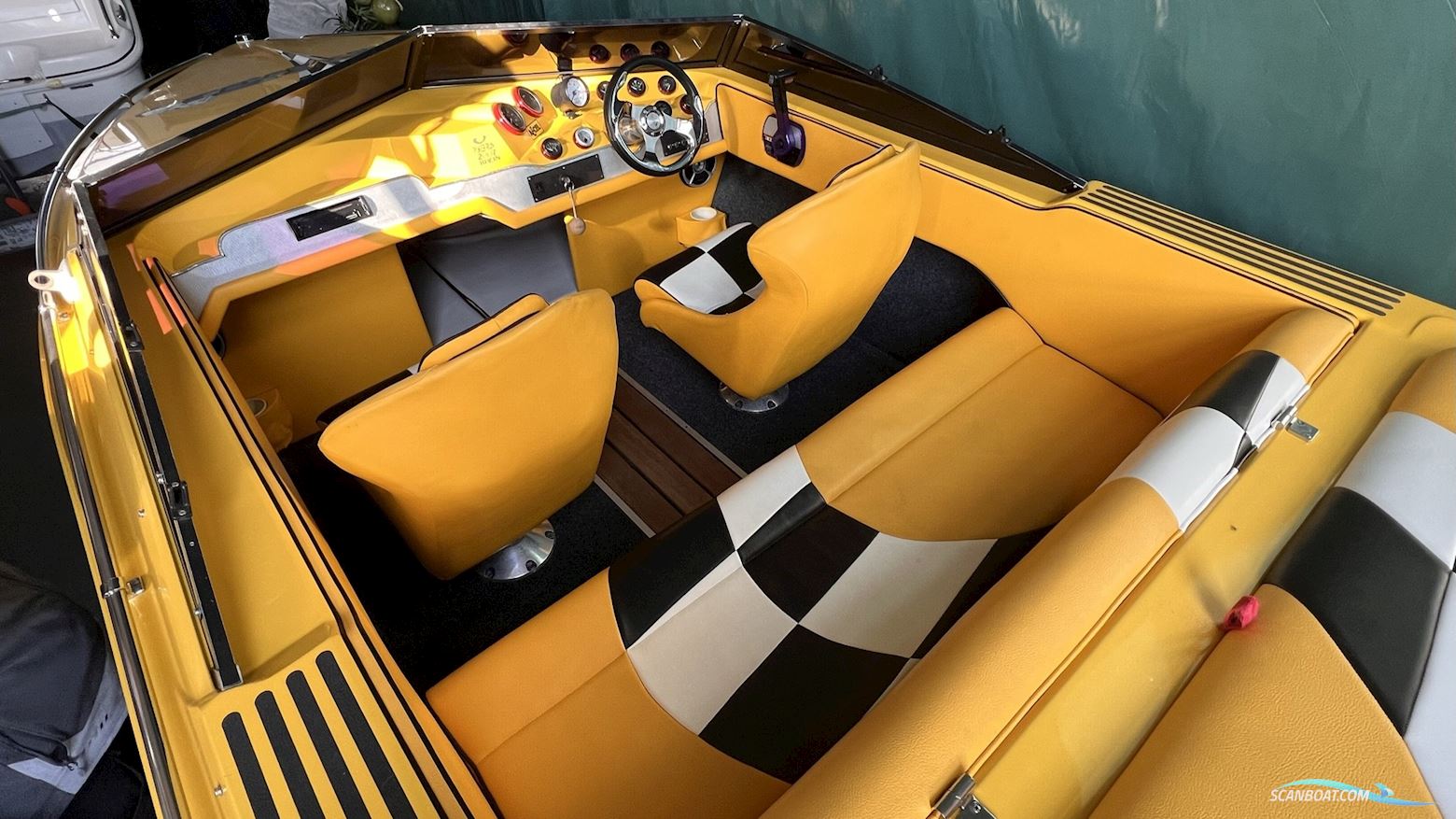 Checkmate SENATOR - V8 - 500 PS