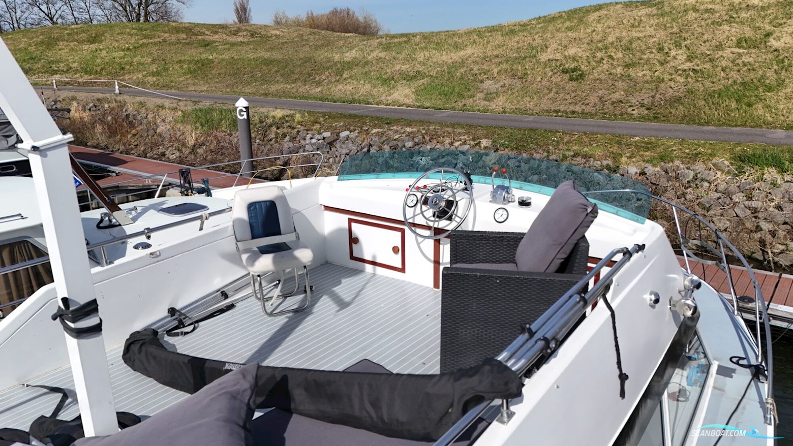 Chris Craft 11.00 Flybridge