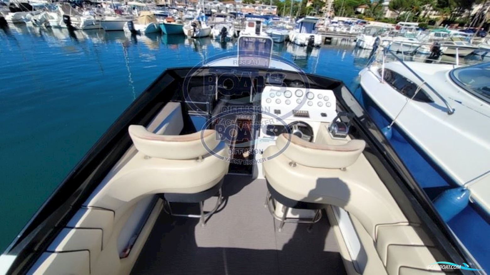 CHRIS CRAFT 260 Stinger