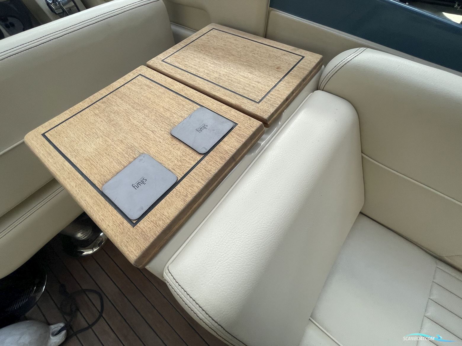 Chris Craft 28 Corsair