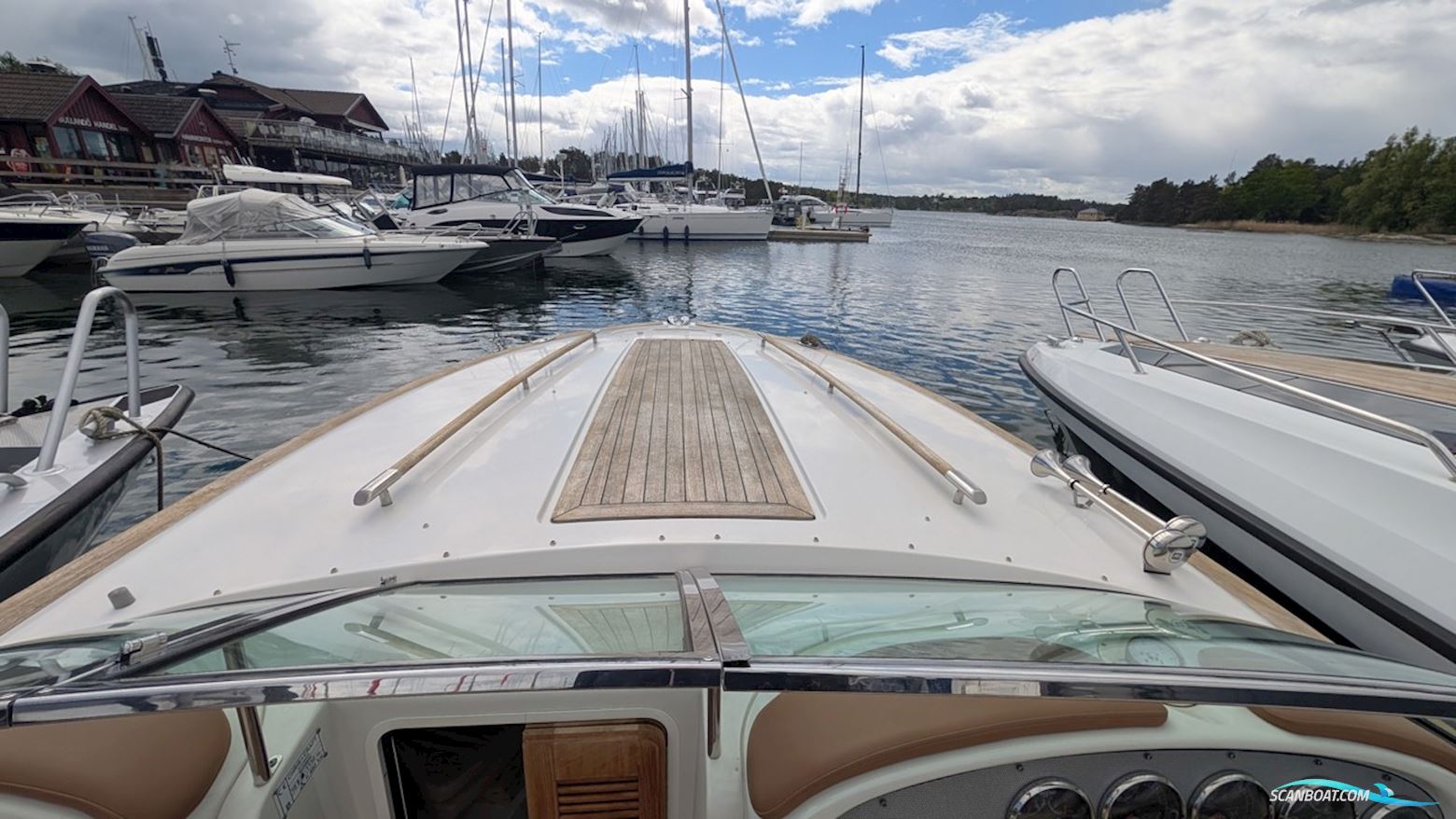 CHRIS CRAFT 28 CORSAIR