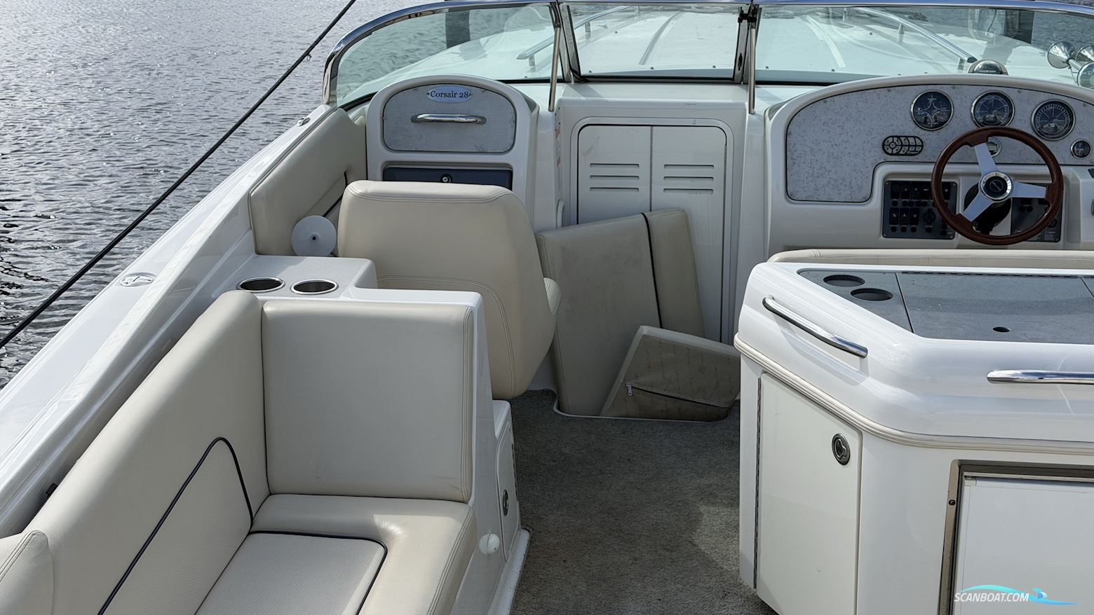 Chris Craft 28 Corsair