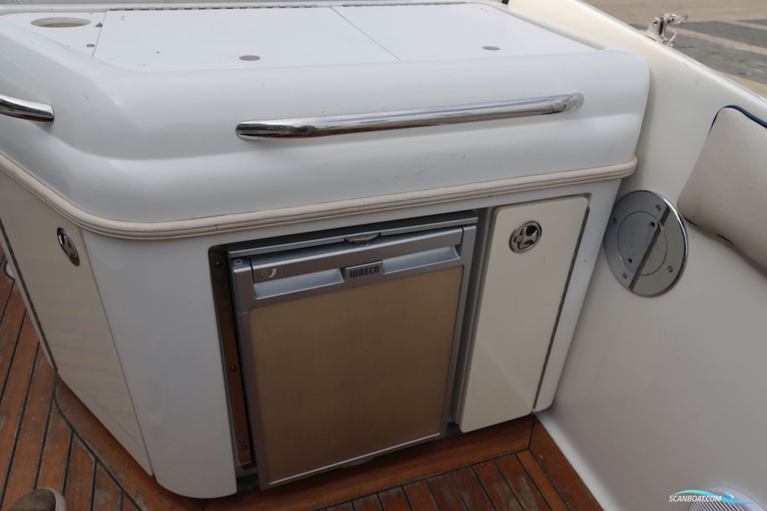 Chris Craft 28 Launch
