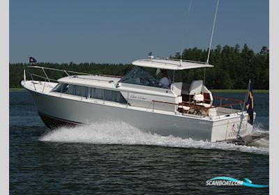 Chris-Craft 31 Commander Motorboat 1967, with Mercruiser engine, Sweden