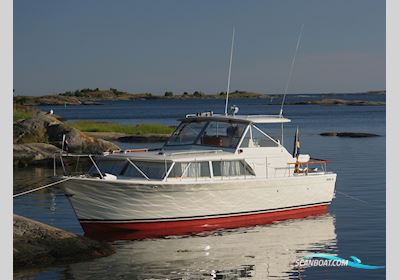 Chris-Craft 31 Commander Motorboat 1967, with Mercruiser engine, Sweden