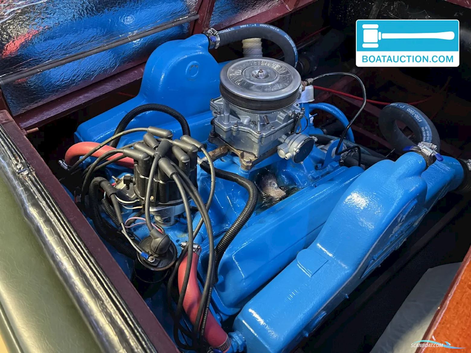 CHRIS CRAFT Capri 19