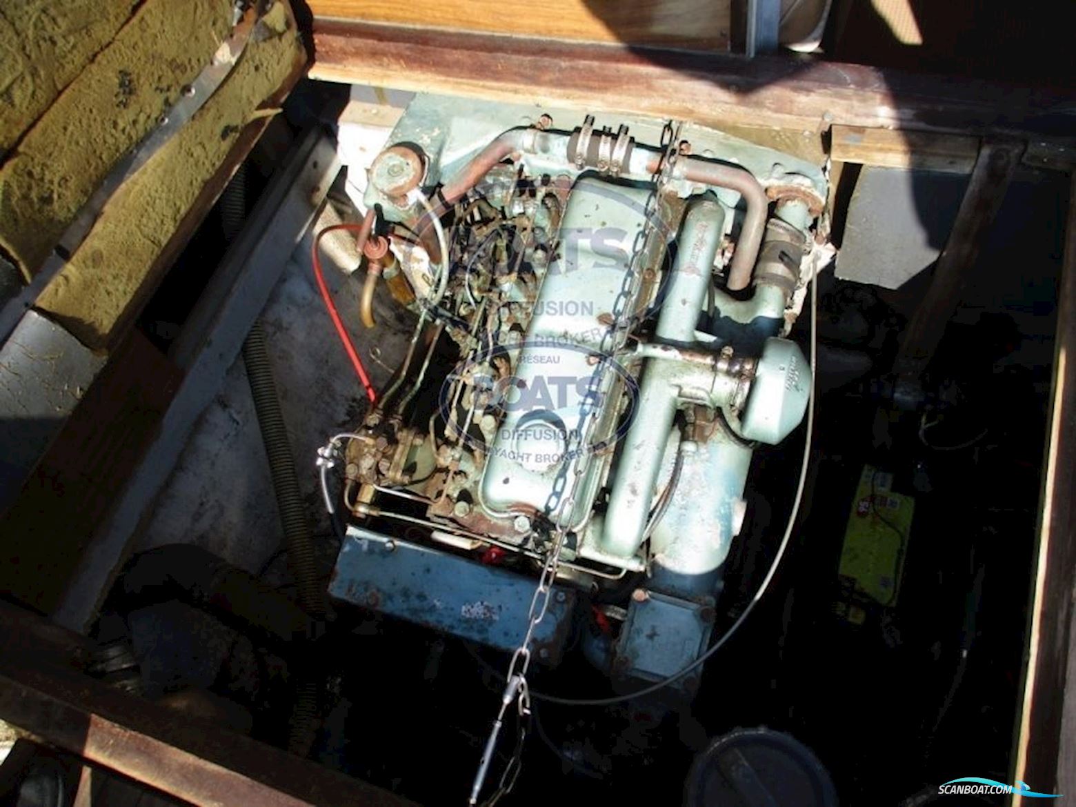 Chris Craft Commander 27