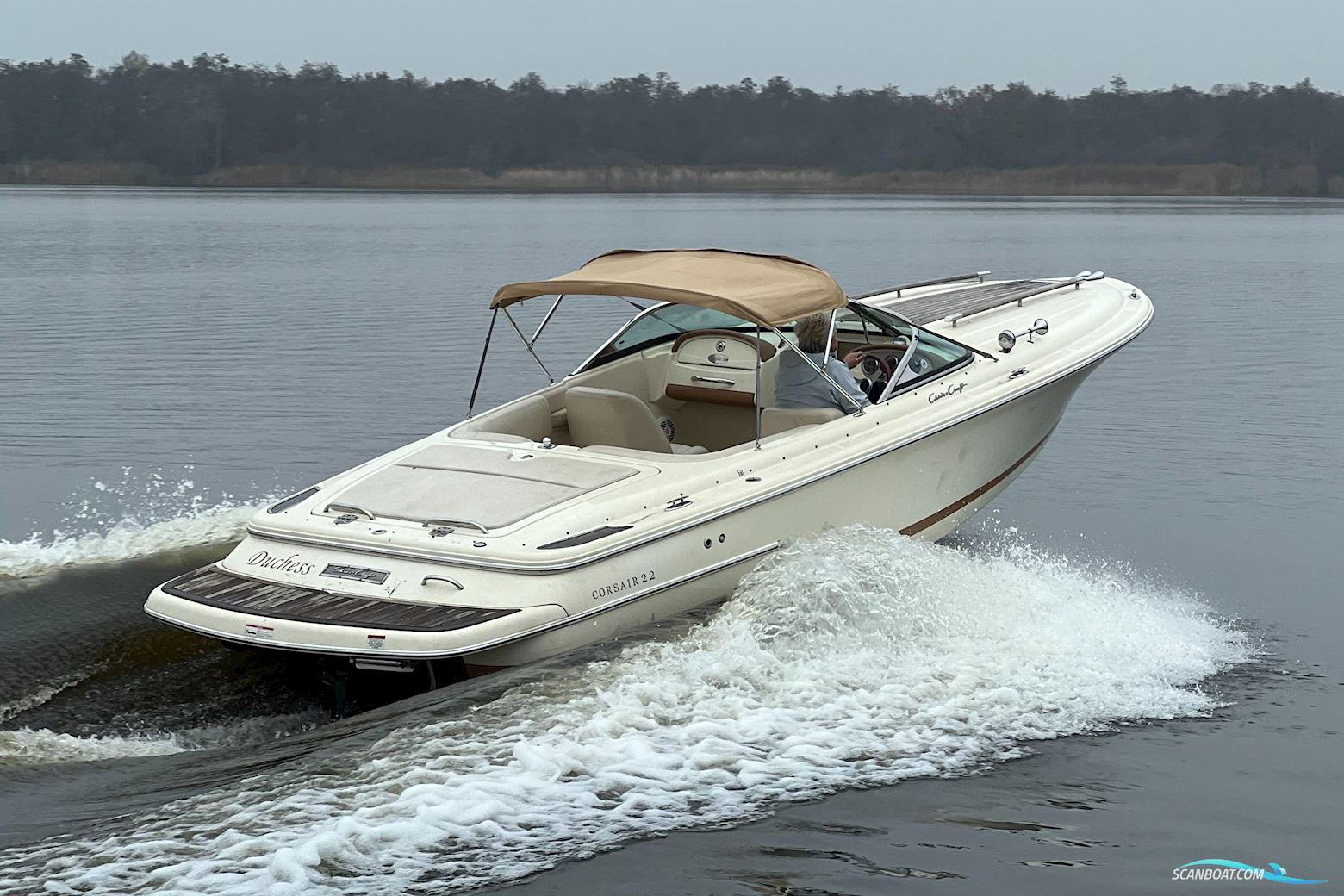 Chris-Craft Corsair 22