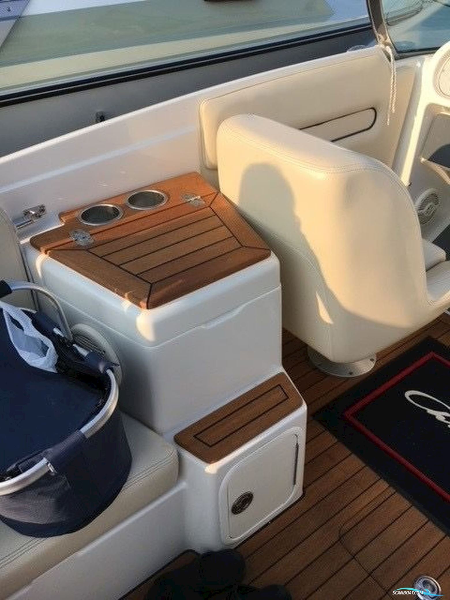 Chris Craft Corsair 25