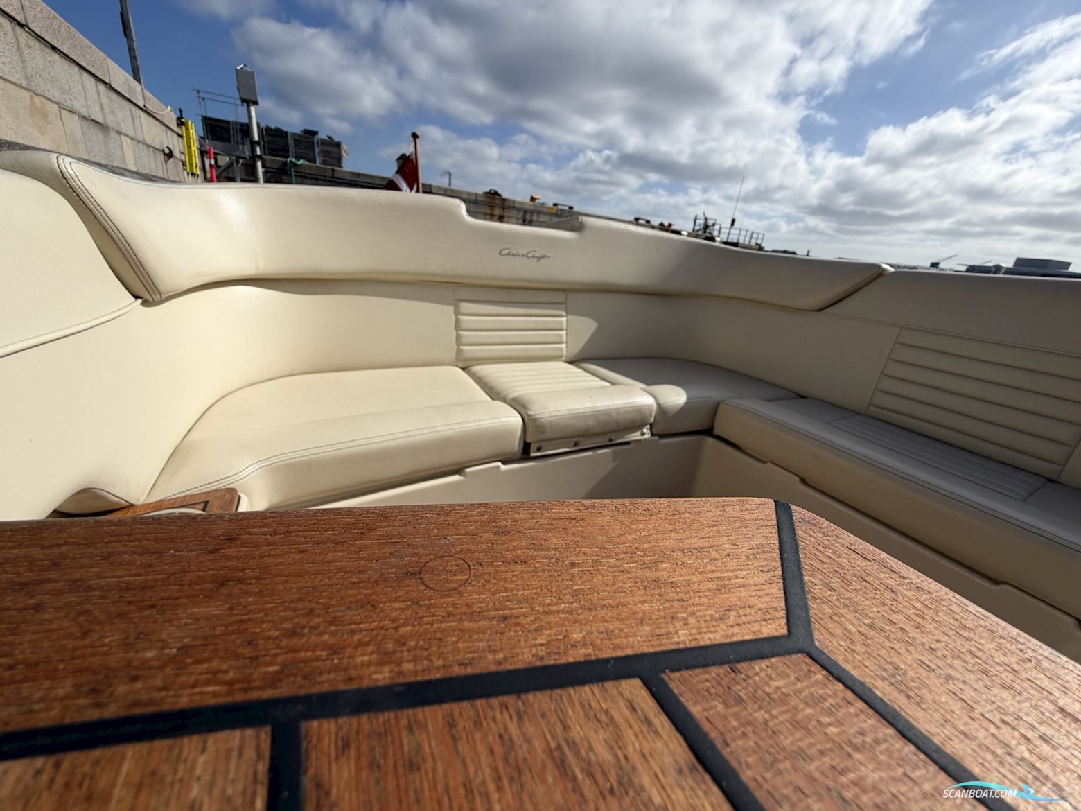 Chris Craft Corsair 25