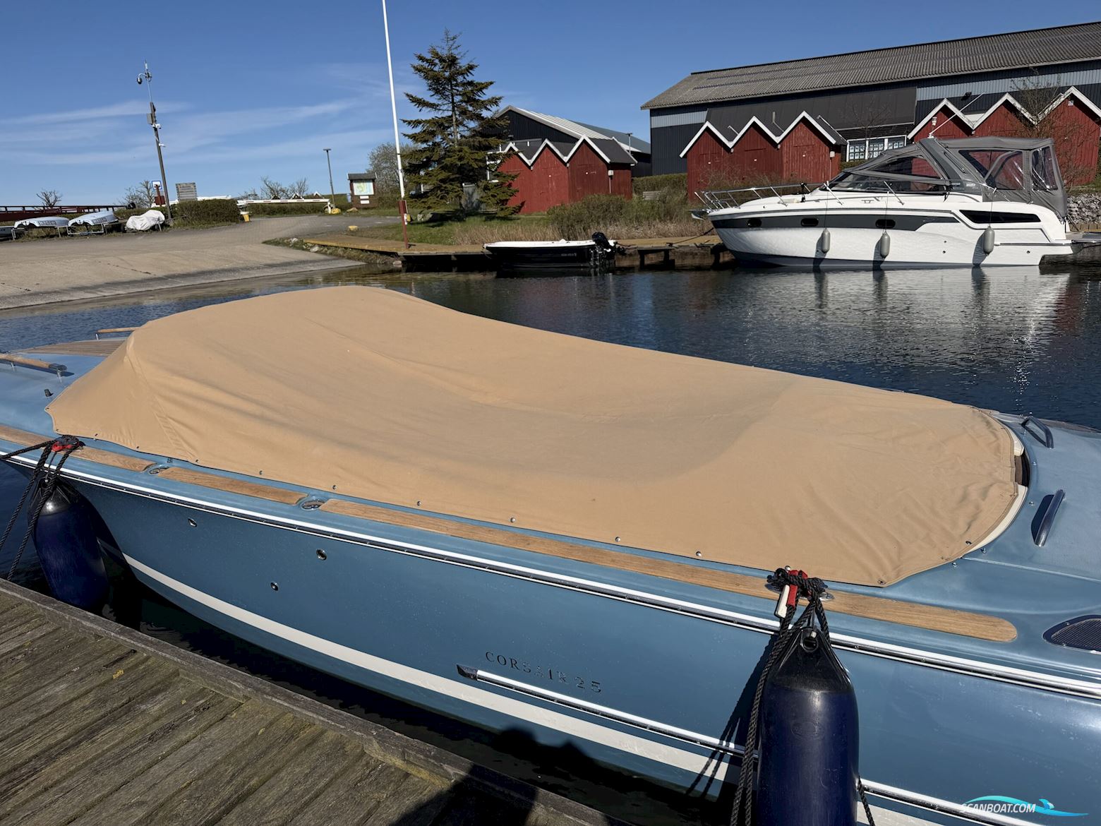 Chris Craft Corsair 25