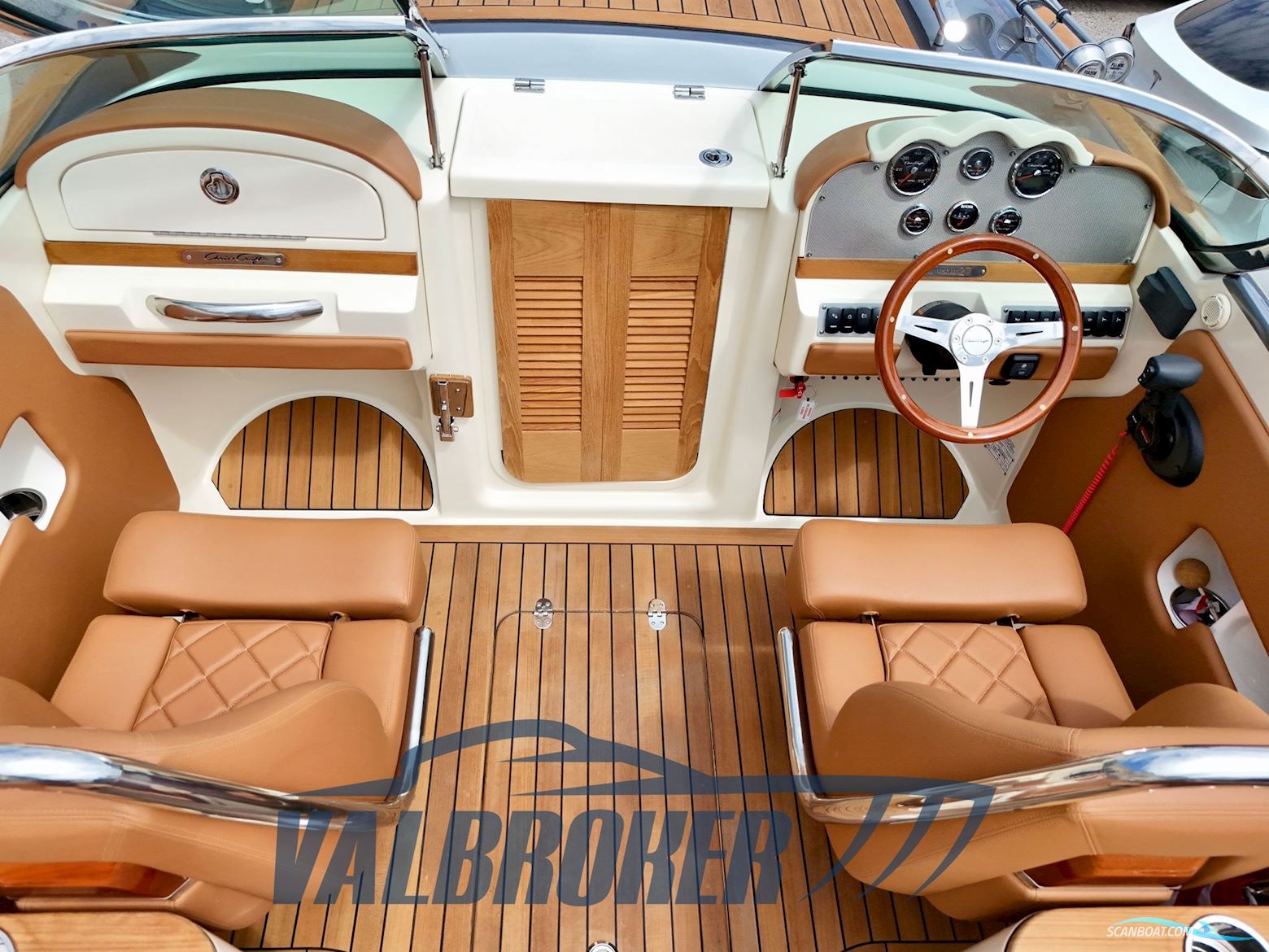 Chris Craft Corsair 27