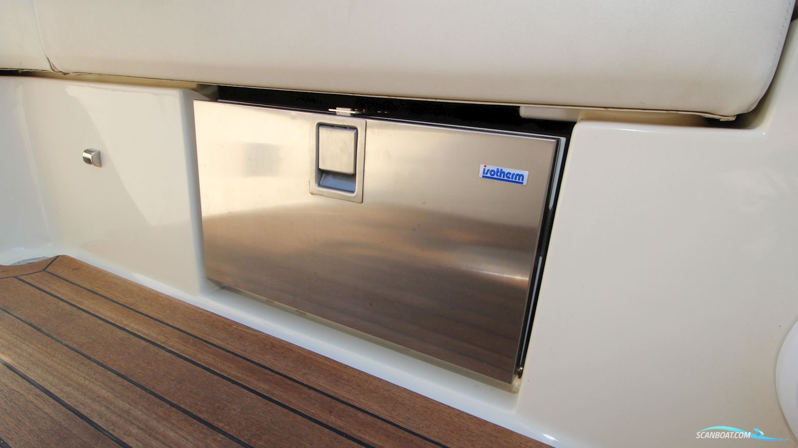 Chris Craft Corsair 28