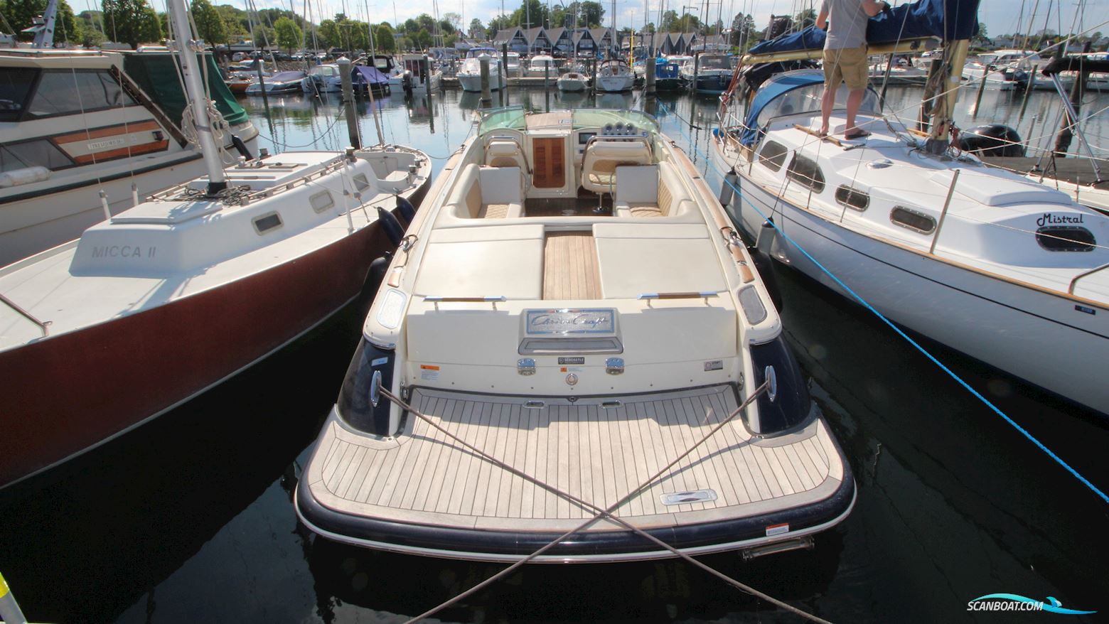 Chris Craft Corsair 28