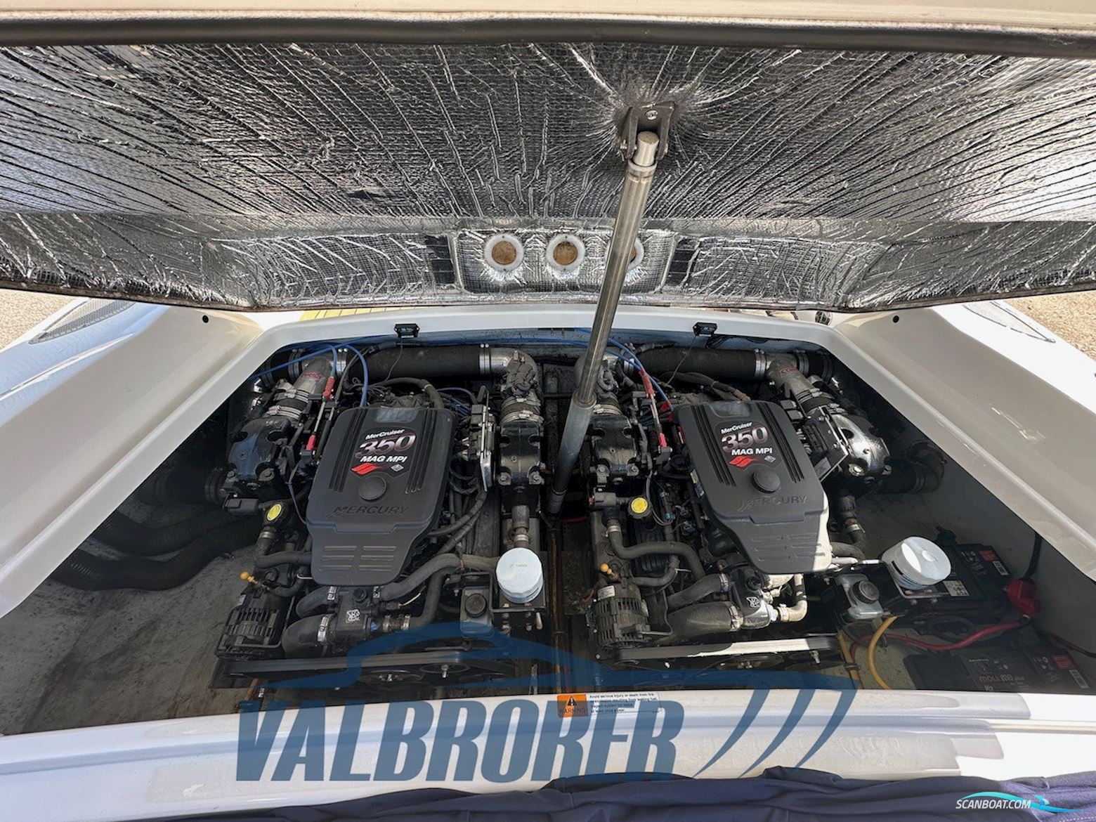 CHRIS CRAFT CORSAIR 28