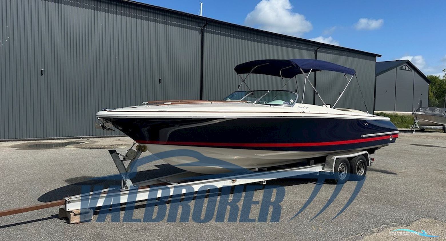 CHRIS CRAFT CORSAIR 28