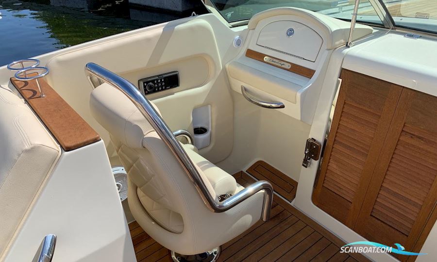 Chris-Craft Corsair 32