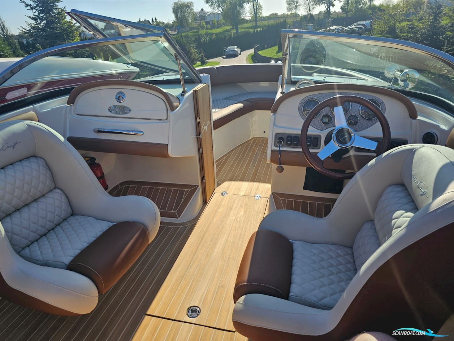 Chris Craft Launch 22