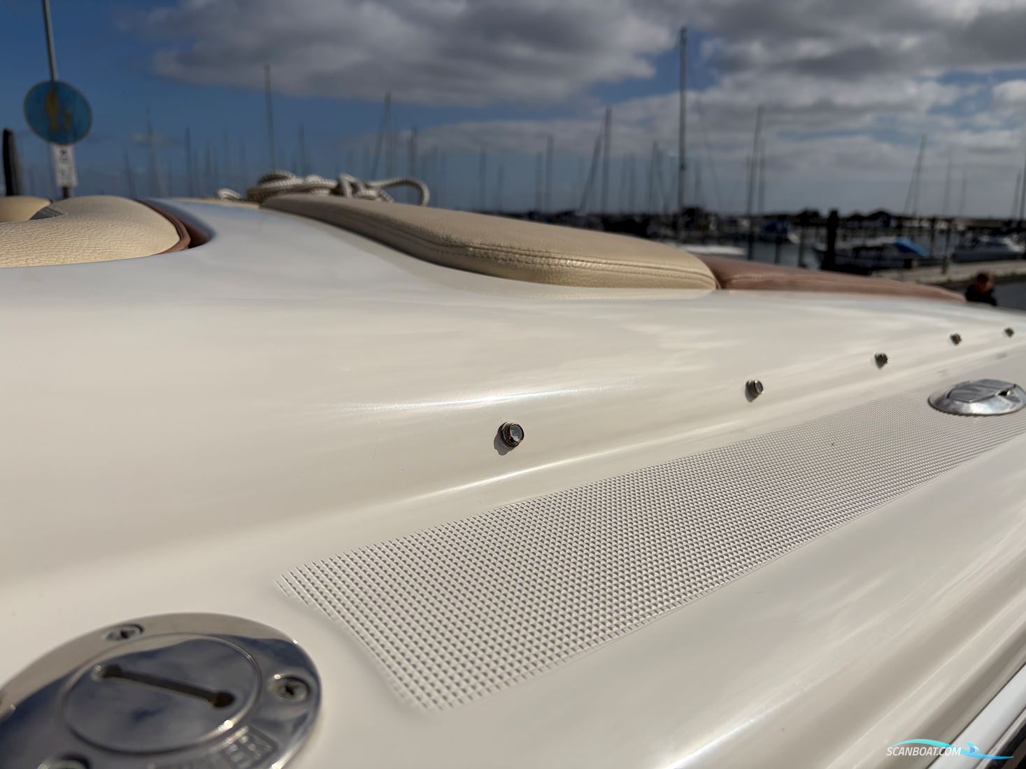 Chris Craft Launch 25