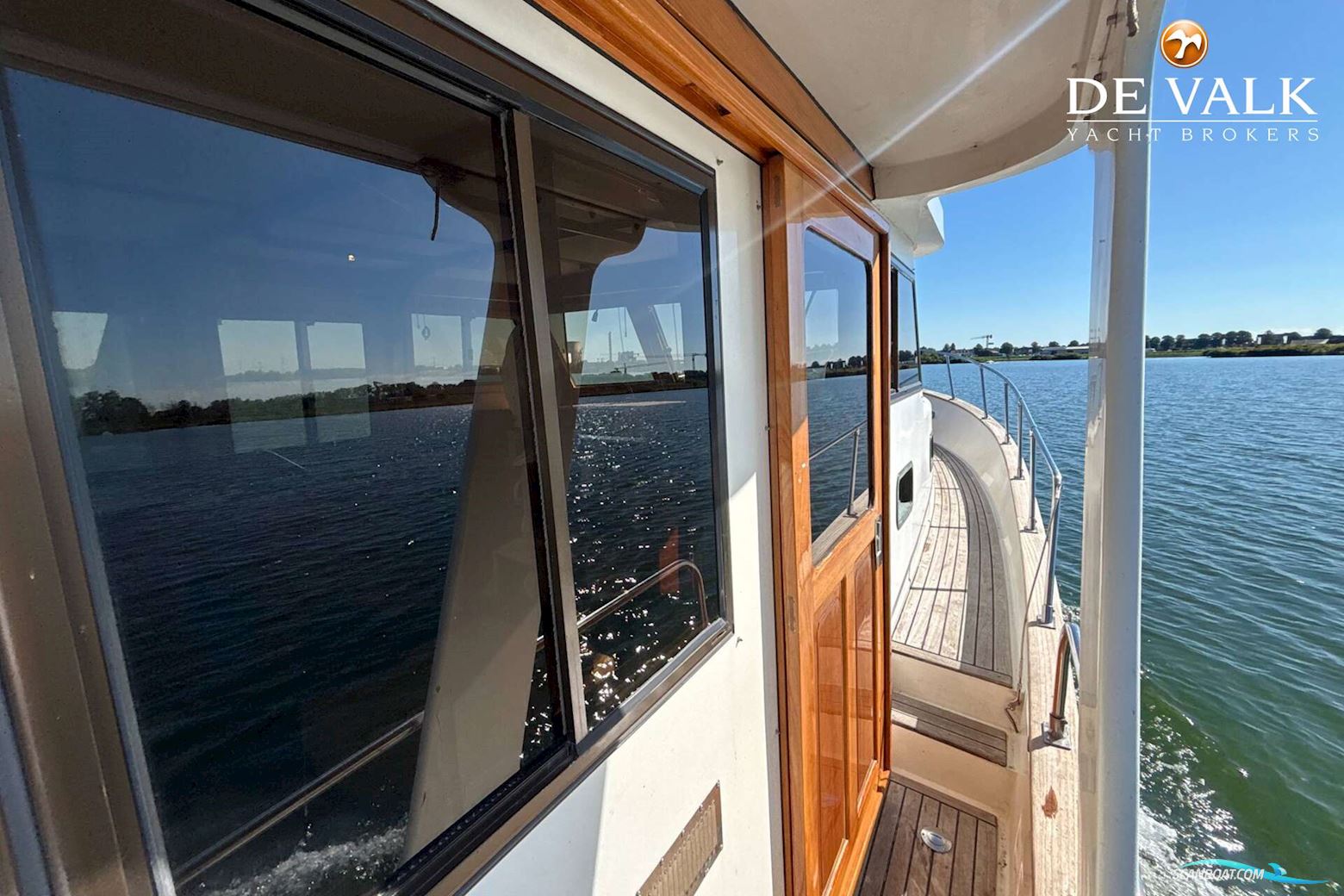 CHUNG HWA BOAT BUILDING TRAWLER 36 SEA SEDAN