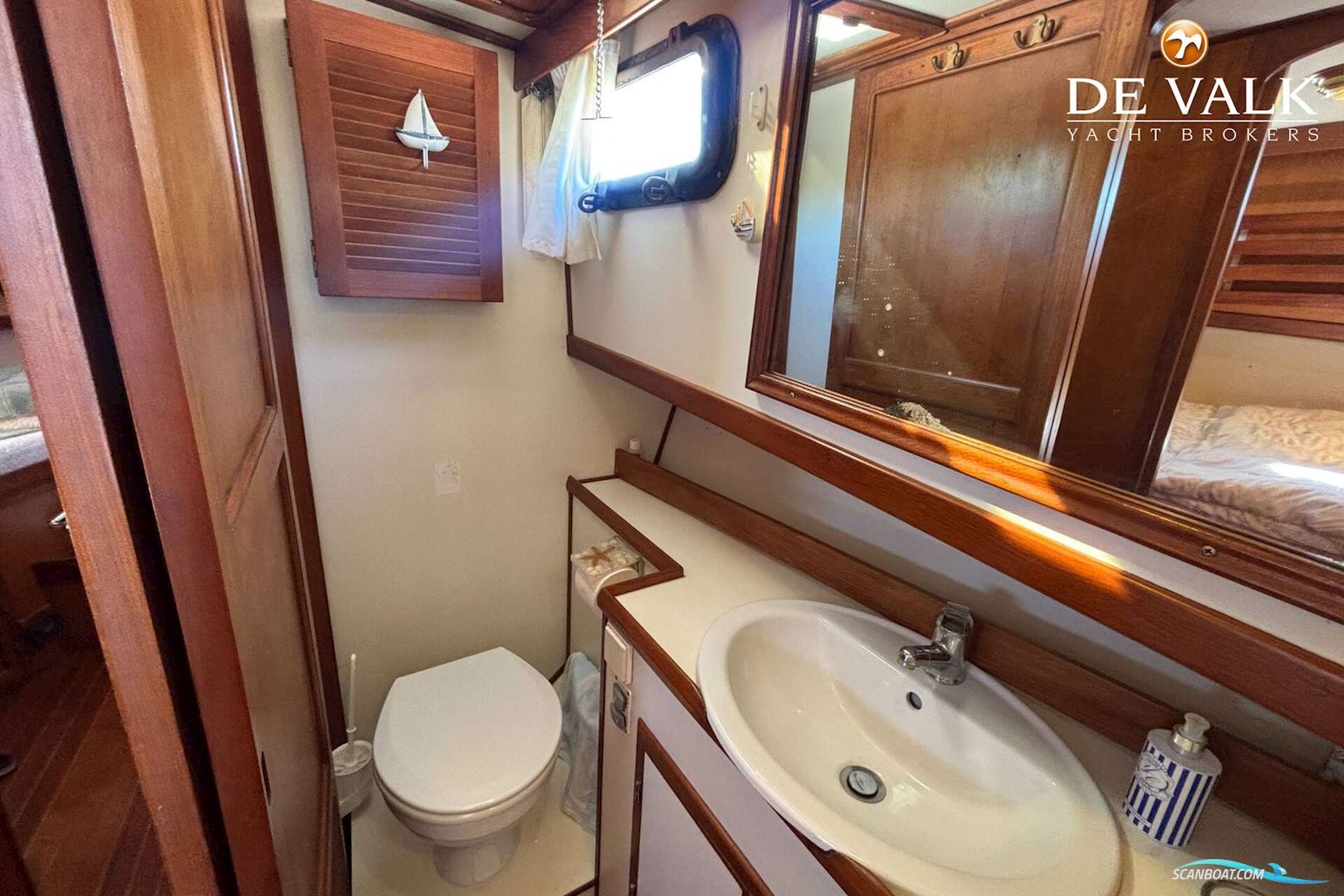 CHUNG HWA BOAT BUILDING TRAWLER 36 SEA SEDAN