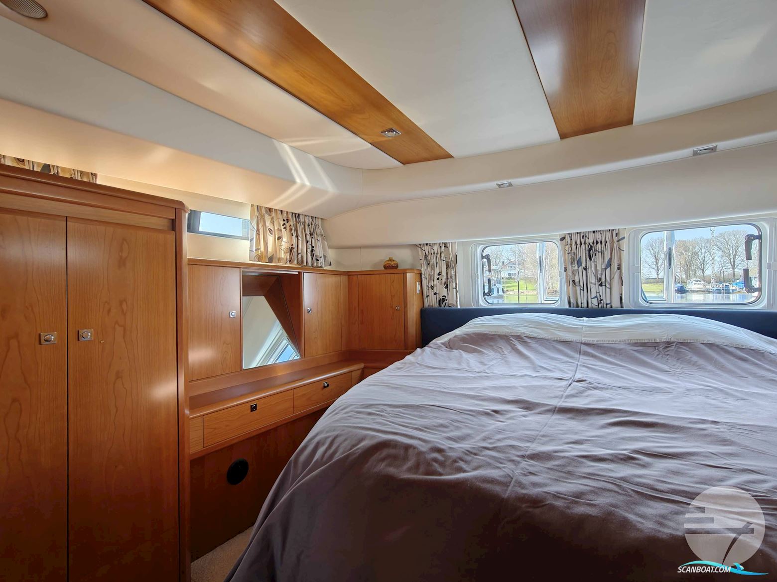 C.J. Broom & Sons Ltd 395