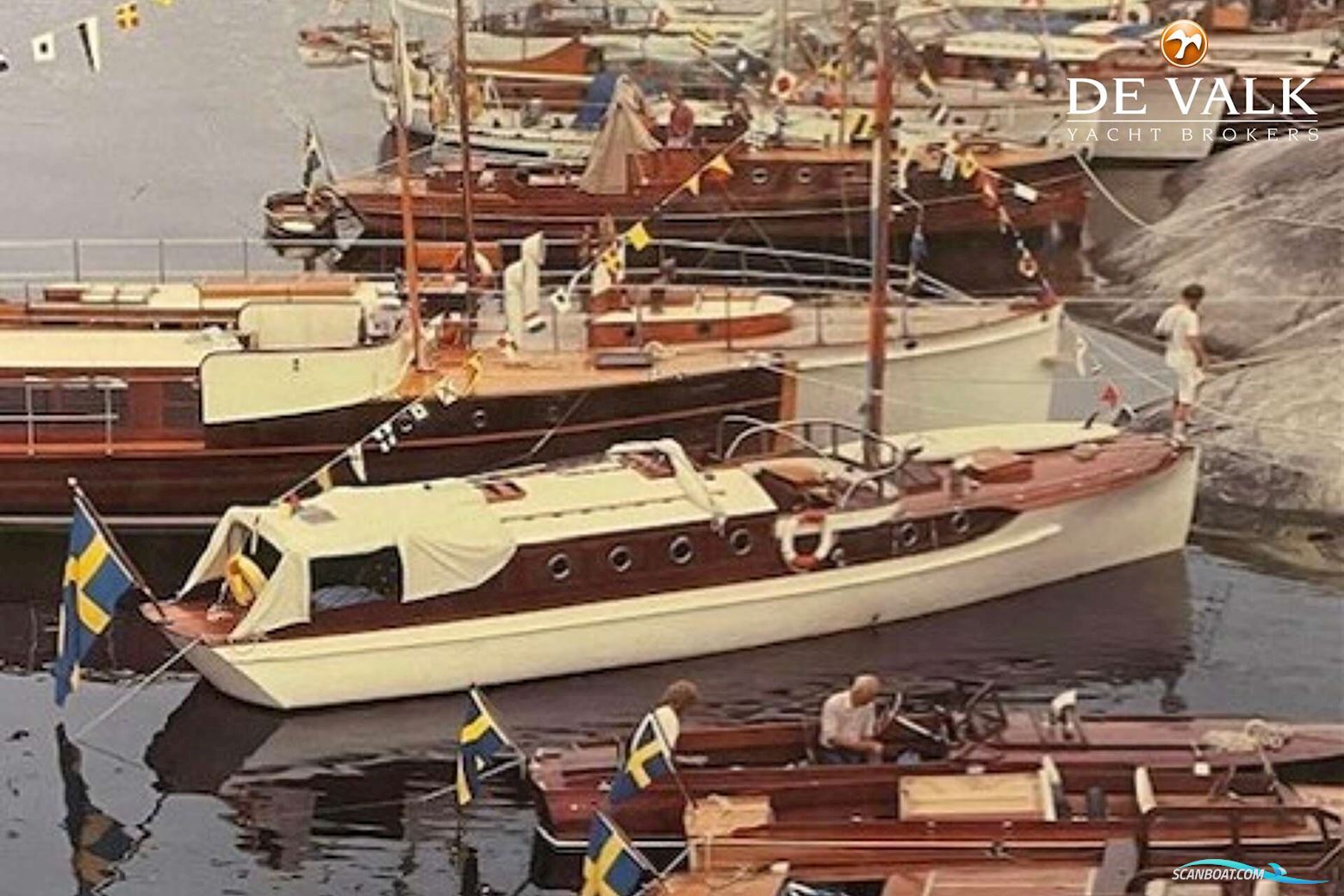 Classic Motor Yacht